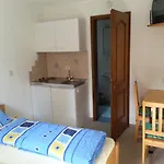 Fichtenblockhutte