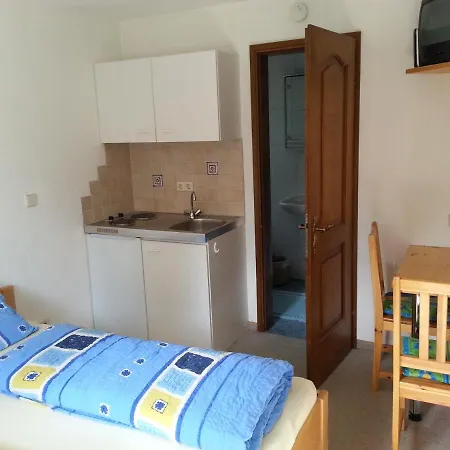 非切藤布洛克小屋